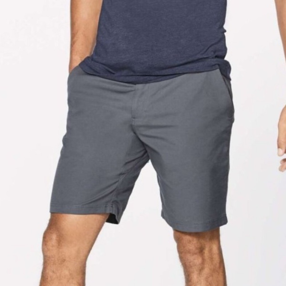 Lululemon Men's Gray Commission Short Size 34 - 38114